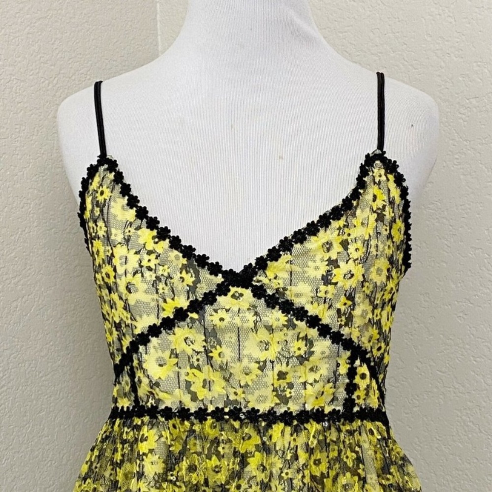 NWT Romeo & Juliet Coutour Size Large - Picture 2 of 9